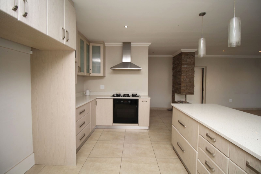 3 Bedroom Property for Sale in Blue Lagoon Western Cape